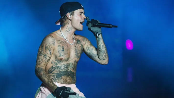 “God Thinks I’m Awesome” – Justin Bieber Says External Opinions Don’t Affect Him Justin Bieber
