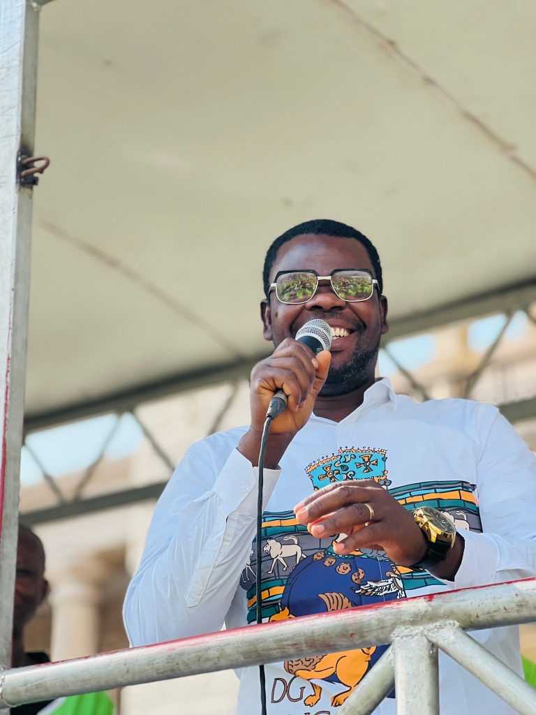 Hamzat Denies Links to Oyo Robbery Suspect, Calls Allegations Smear Campaign Hamzat Denies Links to Oyo Robbery Suspect, Calls Allegations Smear Campaign